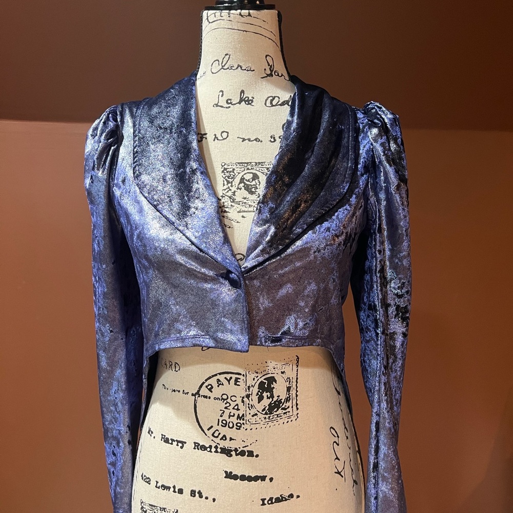 Velvet Top,Size 4-6 us